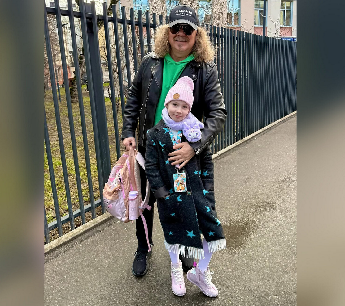 Игорь Николаев с младшей дочерью Вероникой