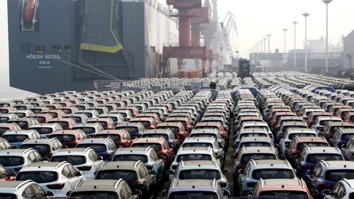 Погрузка китайских автомобилей для отправки на экспорт. Источник: reuters.com.