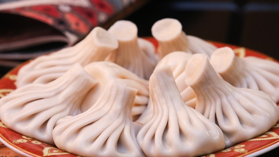    Порция хинкали в грузинском ресторане Автор фото: Лидия Верещагина / "Деловой Петербург"