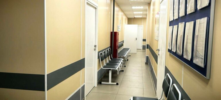    В Переволоцком районе после обновления открылась поликлиника районной больницы Марина Шарт