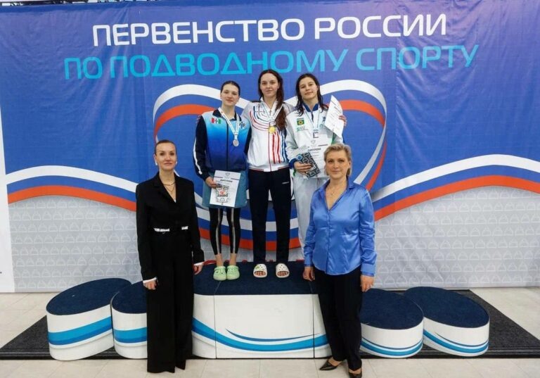    Орские пловцы стали победителями первенства России по подводному спорту Марина Шарт