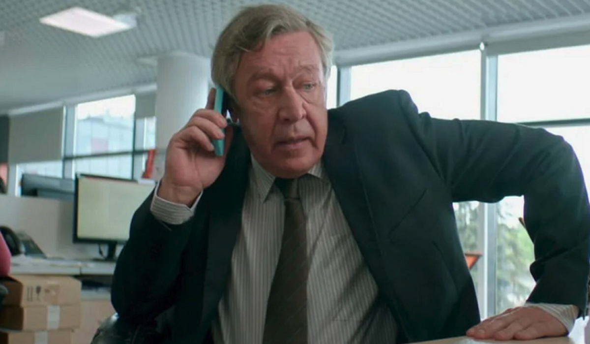    Михаил Ефремов. Кадр из телесериала "Полет" (2019)