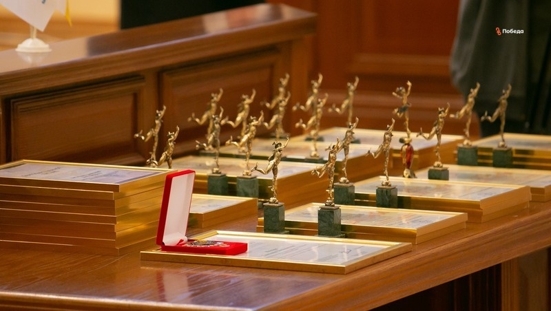   Статуэтки «Золотого Меркурия» Фото: Валерия Алтухова / / ИА «Победа26»