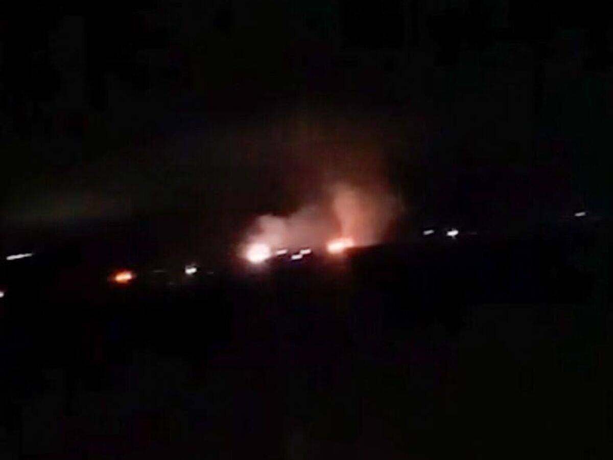    Крушение Ту-22М3 в Иркутской области© Кадр видео из соцсетей