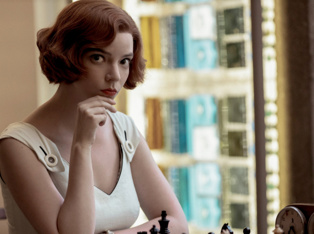                                 Ход королевы