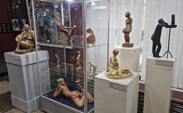 Листайте вправо, чтобы увидеть больше изображений