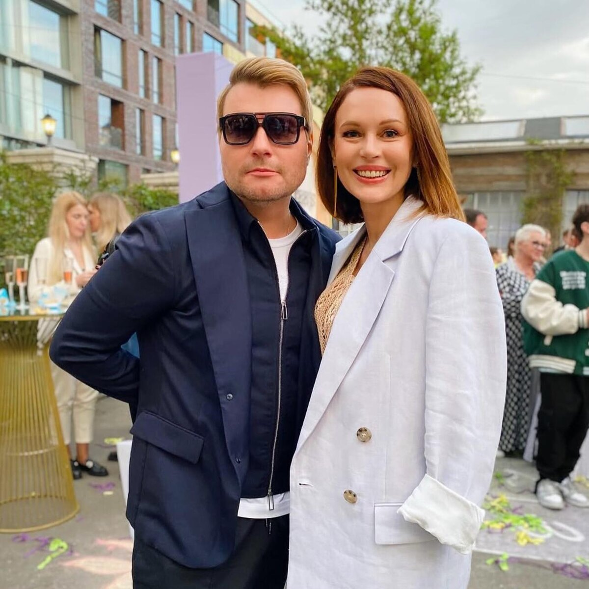    Ирина Безрукова и Николай Басков Социальные сети