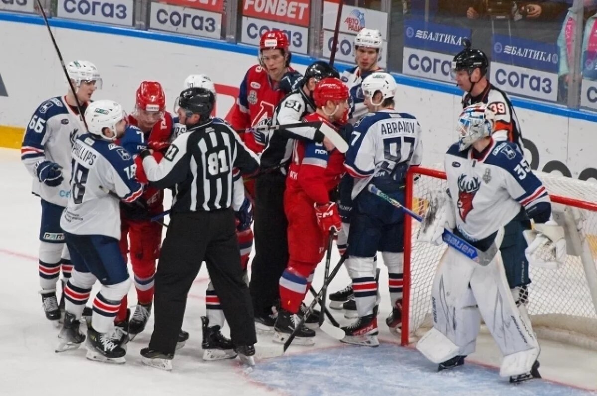    Стычка у ворот «Торпедо» во втором матче.