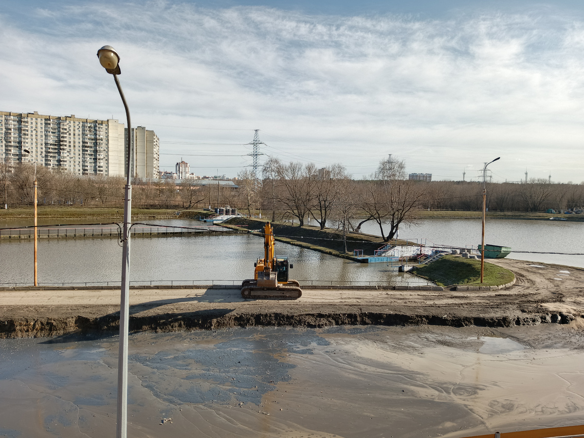 Вид на среднюю часть.