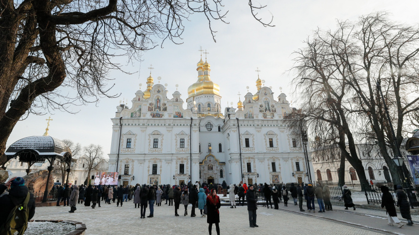    Фото: SERGEY DOLZHENKO/ТАСС; © РИА Новости/Стрингер; 5-tv.ru
