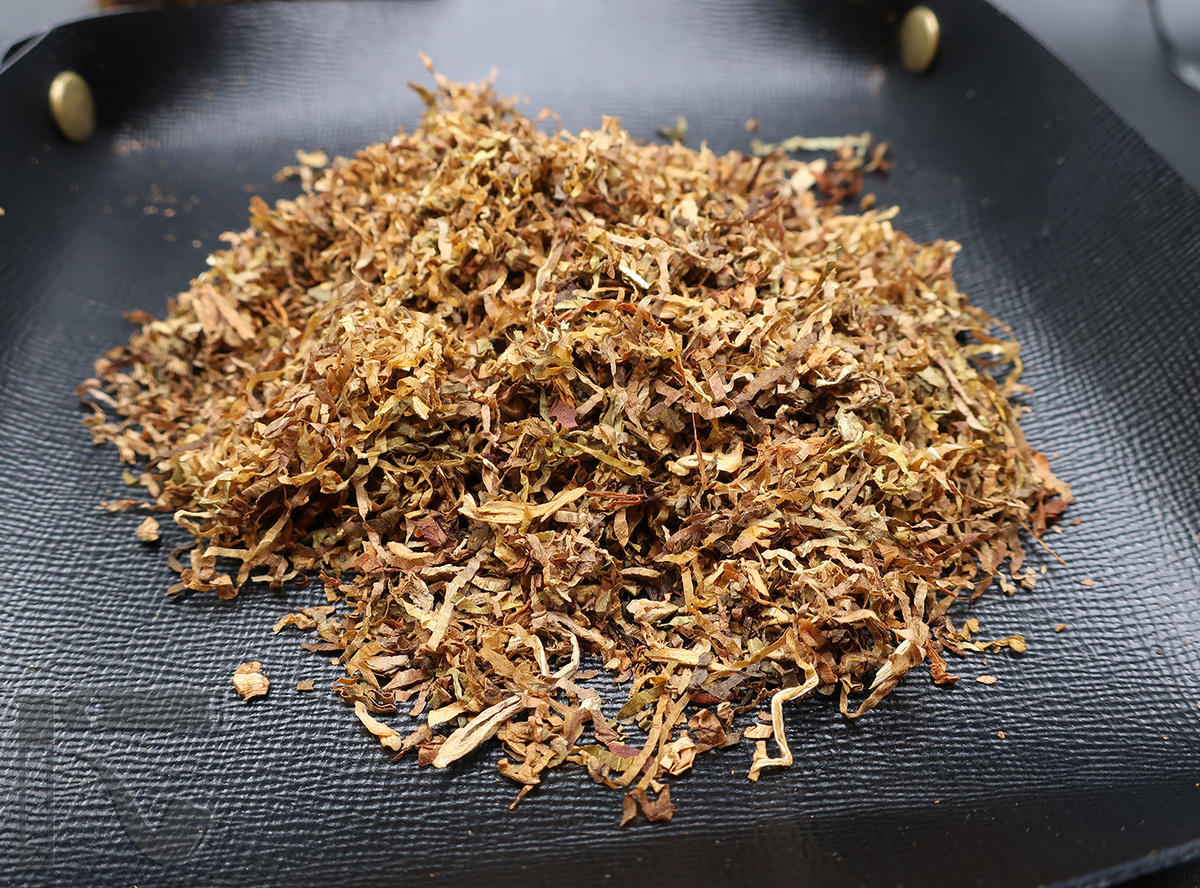 Развесной табак "Американ Бленд" от PiterTabak. Фото:©канал "Уголок Курильщика"