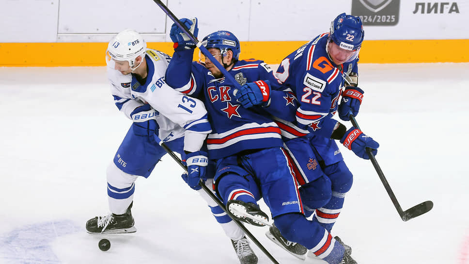 Артем Михеев (слева) и Никита Зайцев (справа).📷Фото: Валентина Певцова / Коммерсантъ