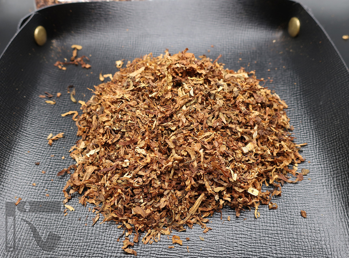 Развесной табак "мешка Итальянская" от PiterTabak. Фото:©канал "Уголок Курильщика"