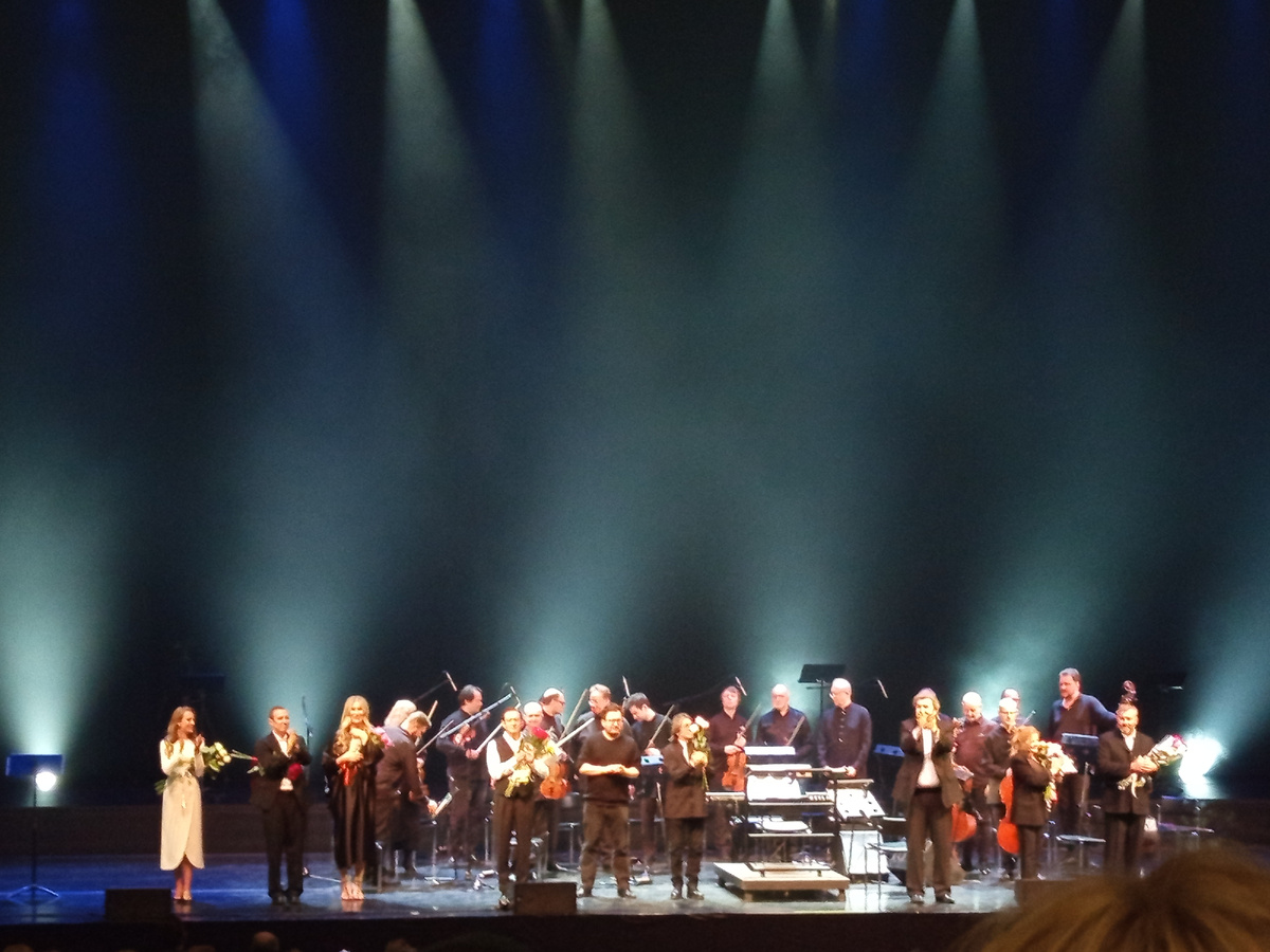 Все участники музыкально- литературного вечера.  