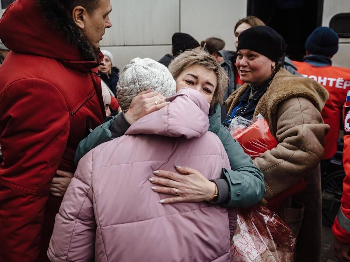    Возвращенные в Россию с Украины жители прибыли в Курскую область© Фото : Омбудсмен Москалькова Татьяна/Telegram