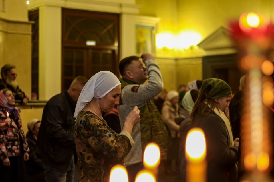    Ночная служба в храме Дмитрия Ростовского. Источник: Виталий Барабаш