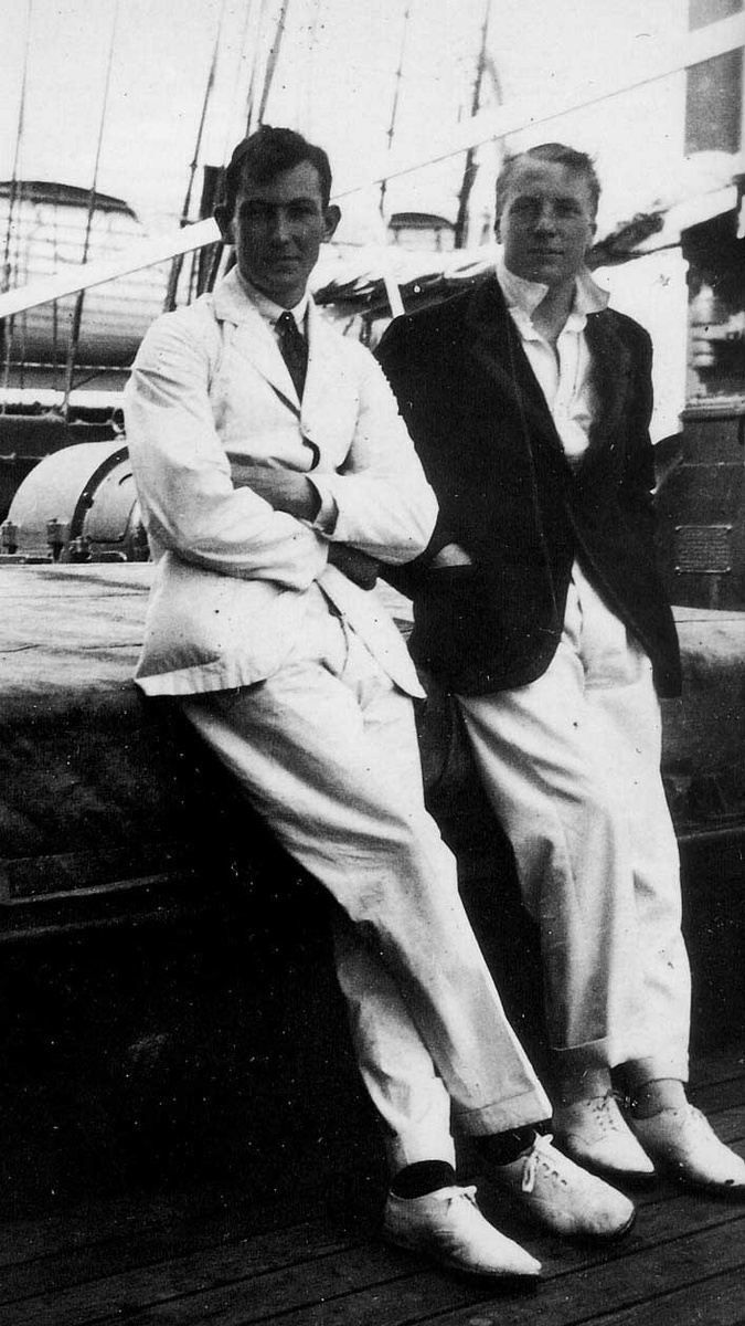 Джордж Мэллори и Эндрю Ирвин по дороге в Гималаи, на теплоходе "Калифорния", отправляющемся в Бомбей (ныне- Мумбаи), февраль, 1924 год. Фото: dventuretravel.ru