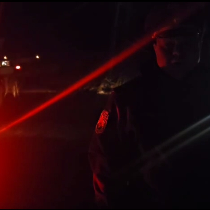 Ночью 3 апреля во время планового полета возникла техническая неисправность, самолет потерпел крушение вблизи деревни Буреть Усольского района. Один из членов экипажа погиб. Об этом сообщил губернатор региона Игорь Кобзев.