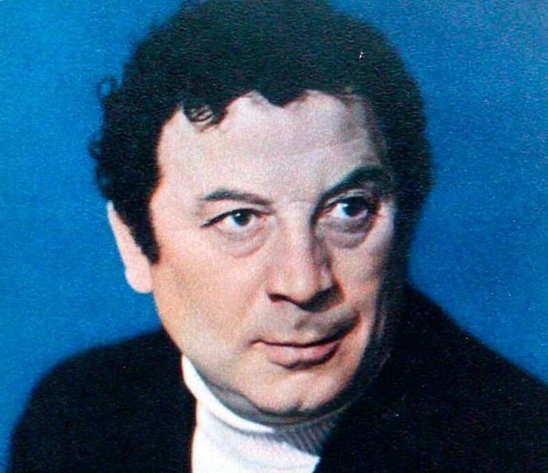 Борис Михайлович (Моисеевич) Сичкин — советский и американский киноактёр, танцор и хореограф, композитор, мемуарист, мастер разговорного жанра