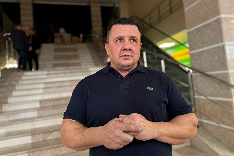    Евгений Александров: «Мы попросили предъявить документы, но они сказали, что не будут с нами общаться, после чего мы поняли, что произошел рейдерский захват»