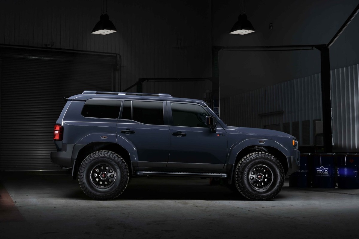 Toyota Land Cruiser AT37