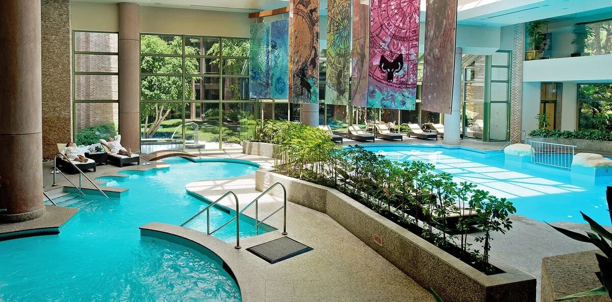    Талассо-бассейн с морской водой в Gloria Verde 5*. Фото: PEGAS Touristik