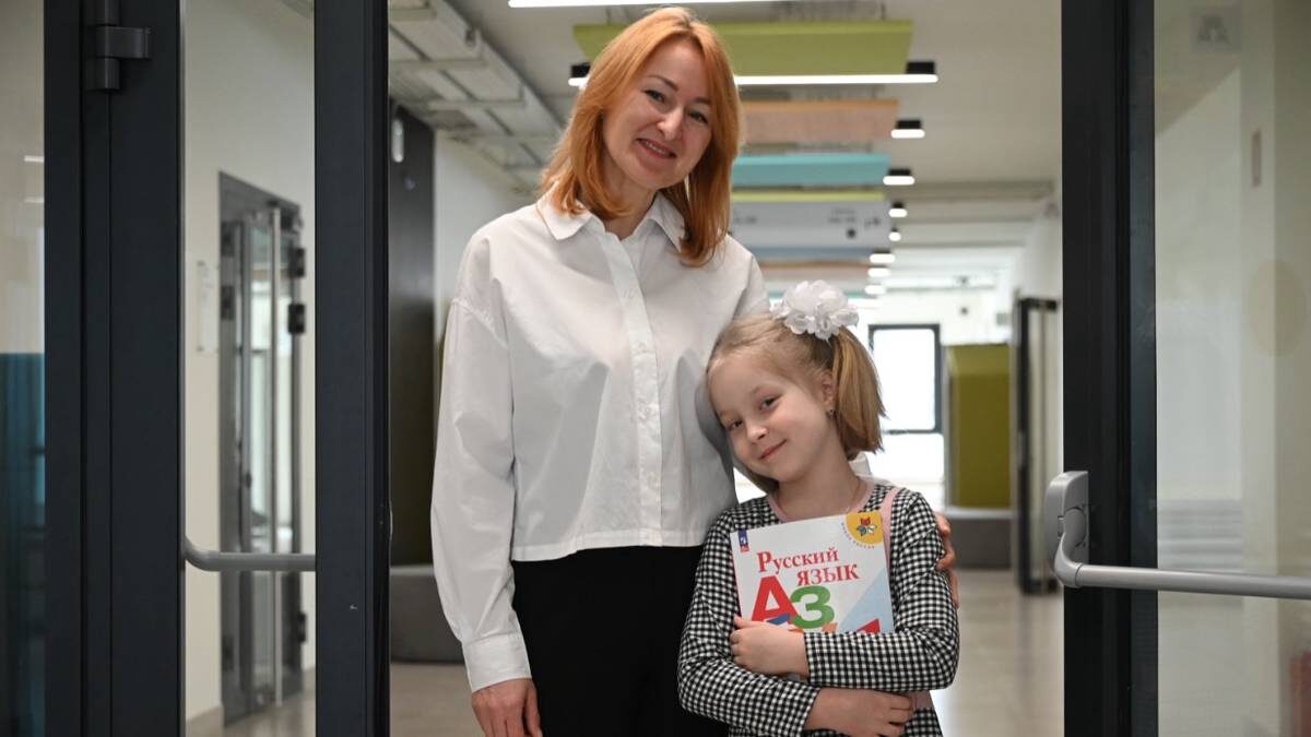    Елена Бакланова и ее дочь Евгения / Фото: Пелагия Замятина / Вечерняя Москва