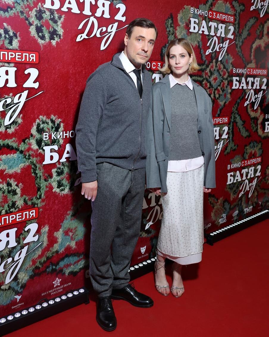 Евгений Цыганов и Юлия Снигирь на премьере фильма "Батя 2. Дед". @ЦПШ