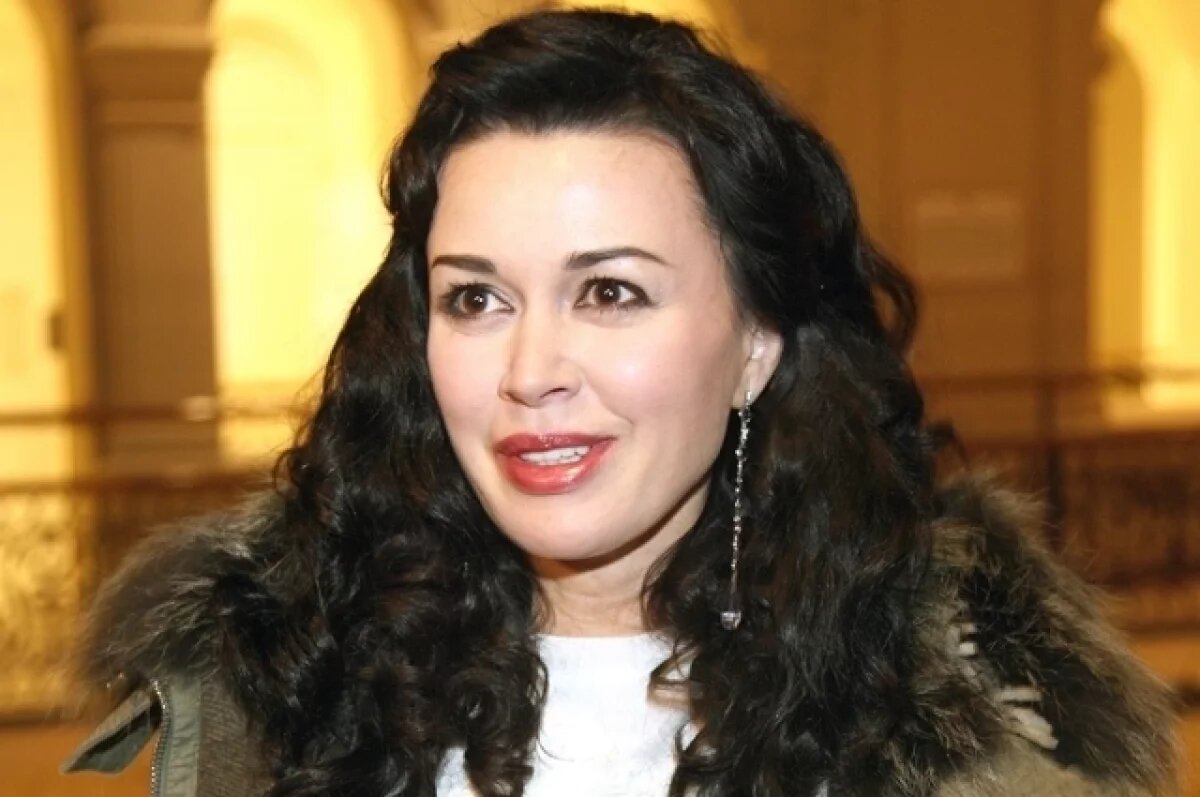    Анастасия Заворотнюк.