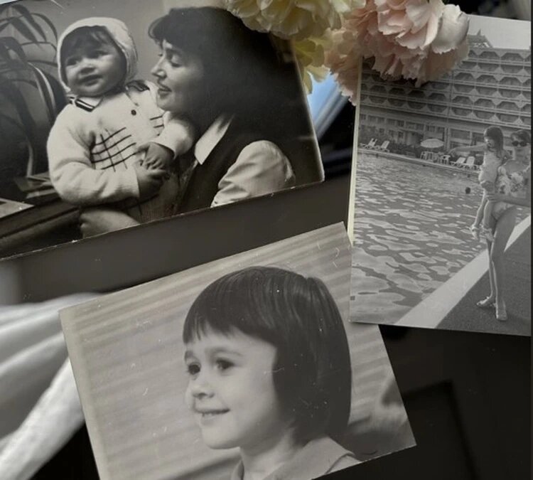    Анастасия Заворотнюк в детстве. Фото: Социальные сети / Анна Заворотнюк