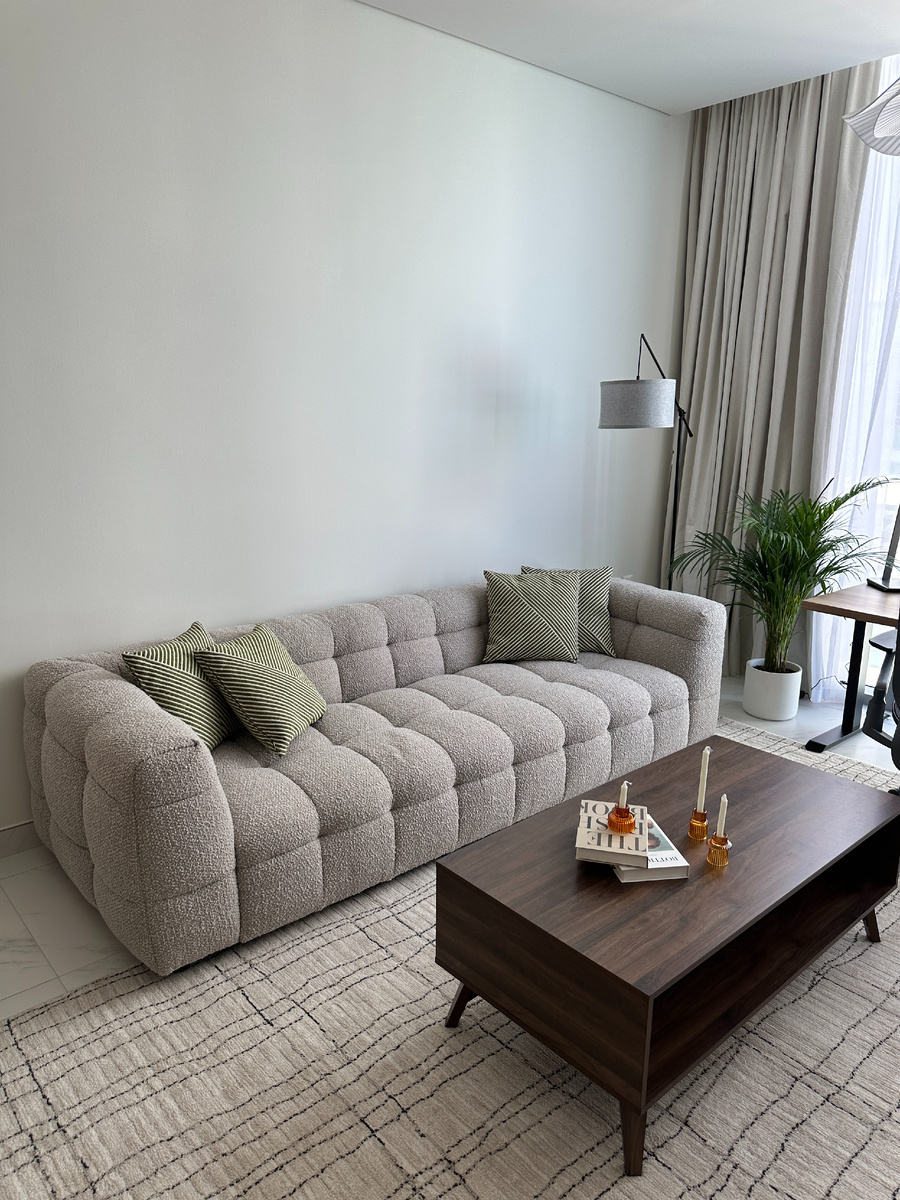 Проект командой Furni выполнен «под ключ», квартира полностью готова к проживанию 