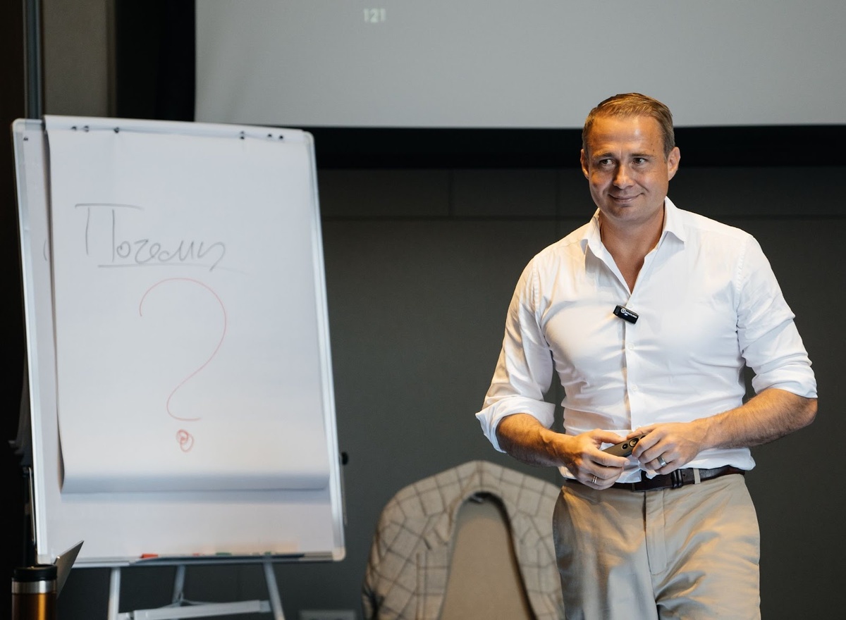 Все мои инвестиции в 2025 будут в ИИ. Это рискованно, но ключевая ценность предпринимателя — делать смелые шаги в неизвестность. Фото © Оскар Хартманн