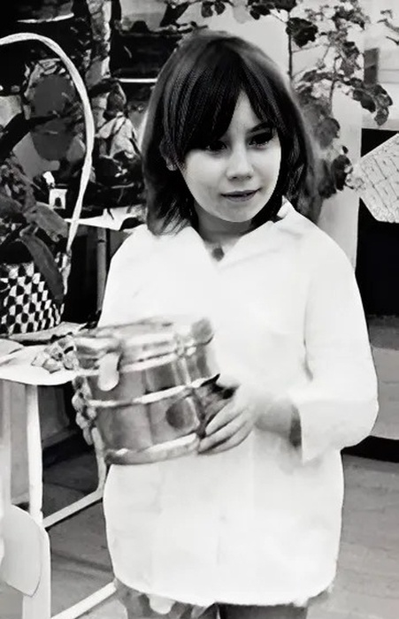 Ольга Тумайкина в детстве. / Фото: newsland.com