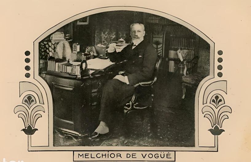 Мельхиор де Вогуе, представивший творчество Н.В. Гоголя во Франции и прославивший его "Шинель", откуда по его словам "вышла вся русская литература".