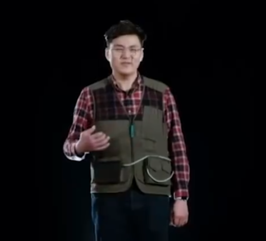 Ван Шицзя с искусственным сердцем