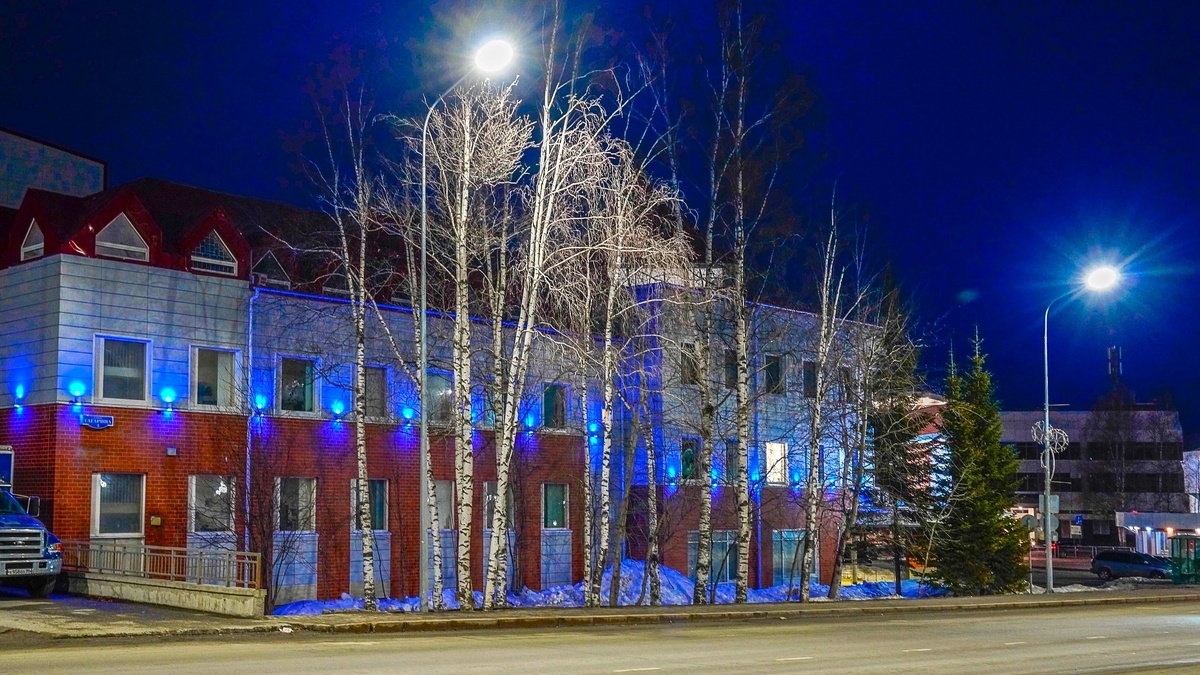    Медиахолдинг «Югра» поддержал международную акцию «Зажги синим»