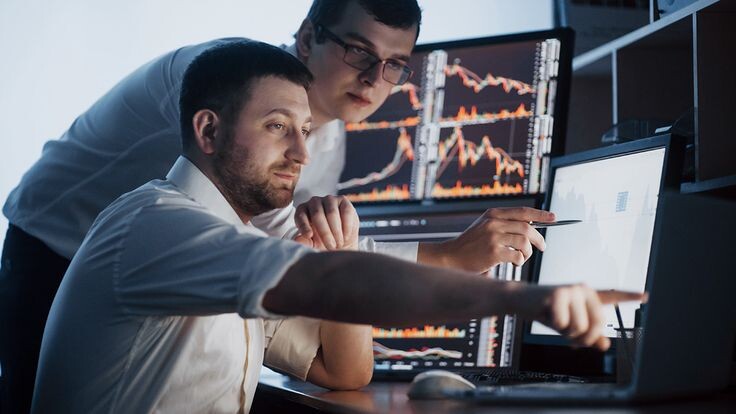 Почему брокеры-мошенники требуют срочно сменить стратегию?