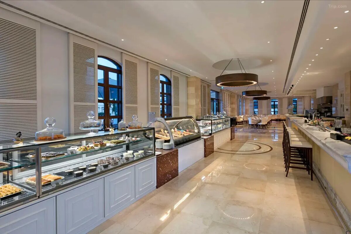 Завтраки здесь — отдельный вид искусства. И да, это тоже было в моём тарифе!