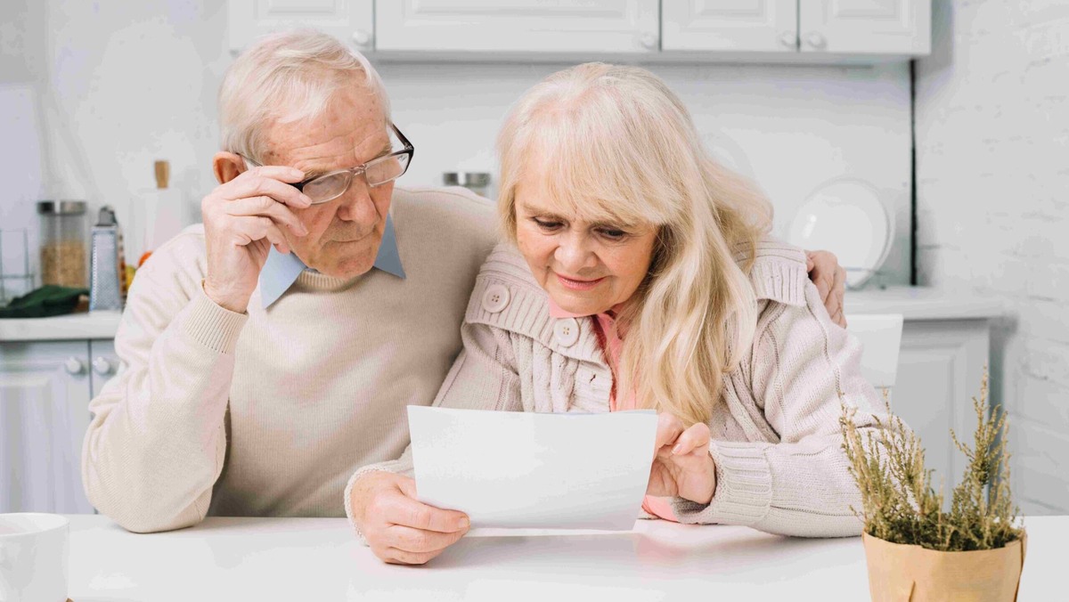    Повышение пенсионного возраста до 70 обсуждают в последние дни. Фото: Freepik