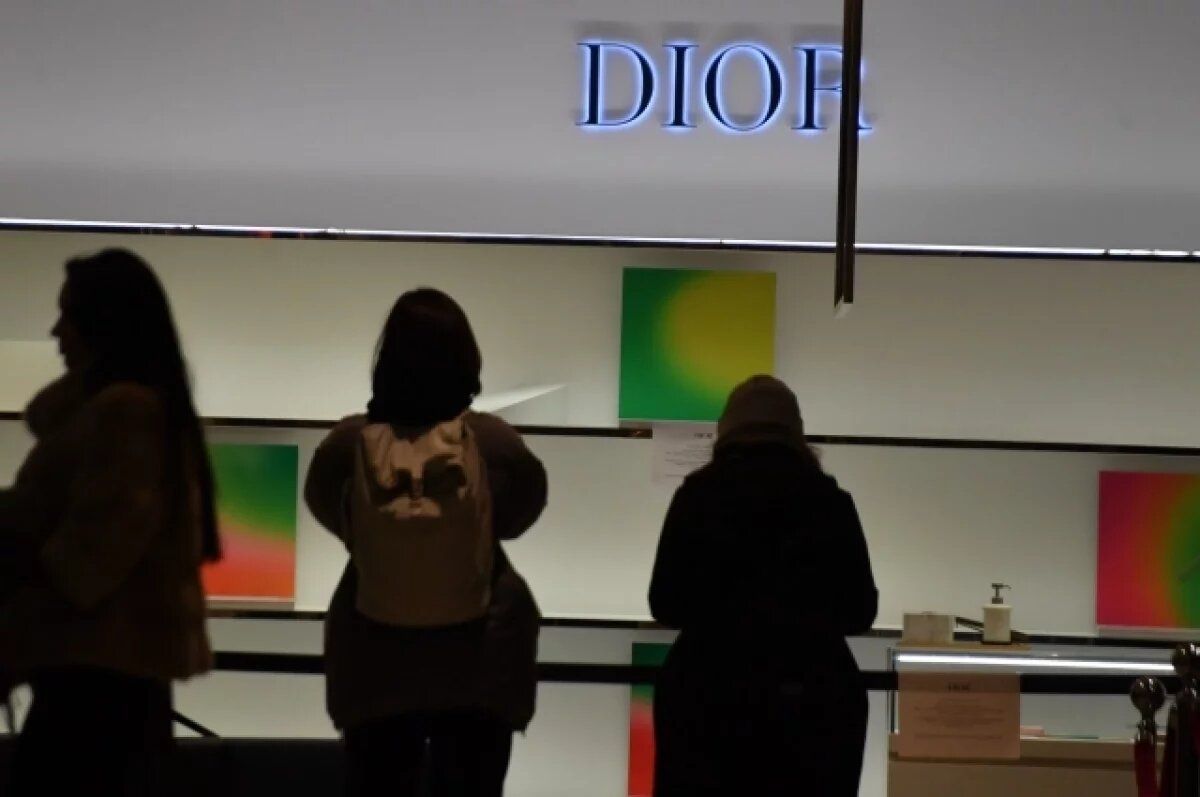    Dior и Prada отказались от аренды части магазинов в РФ