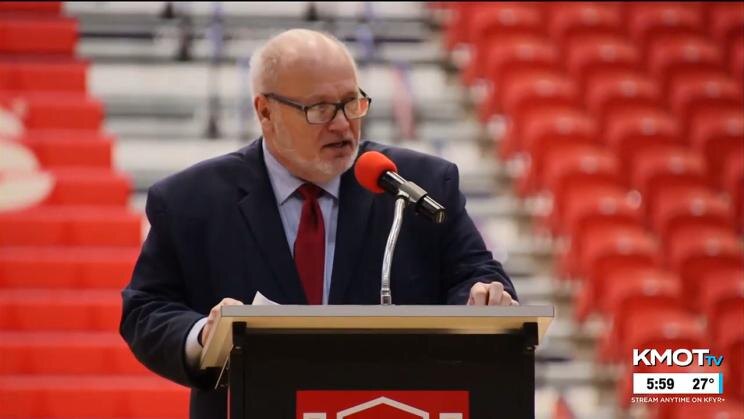 Росс попросил Сталхейм удалить видео и попытался убедить её оставить этот неприятный инцидент между ними, но та пошла на принцип. KFYR-TV.