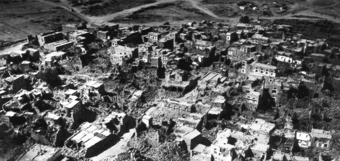 Раскопки города, который был разрушен землетрясением в Шэньси в 1556 году. Pinterest