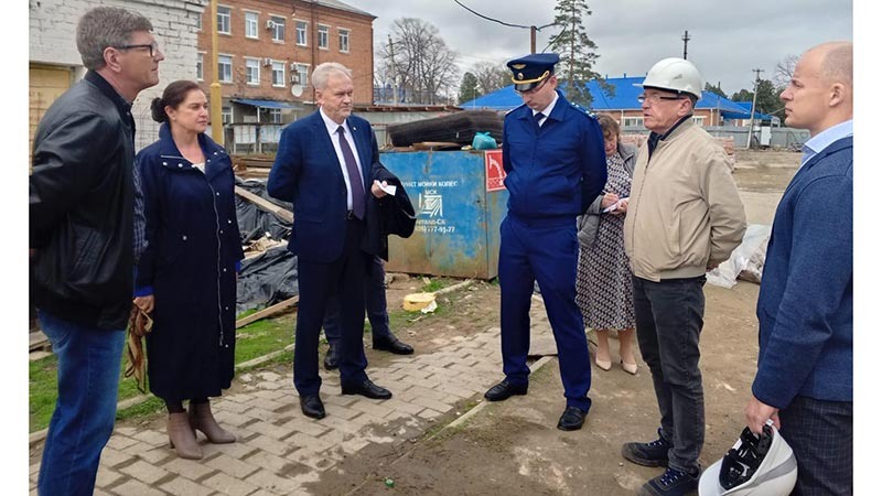    НАЦПРОЕКТЫ: Стены поликлиники растут