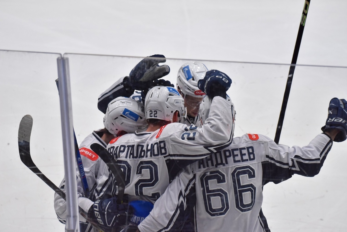 По победам "Буран" ведет 3:2