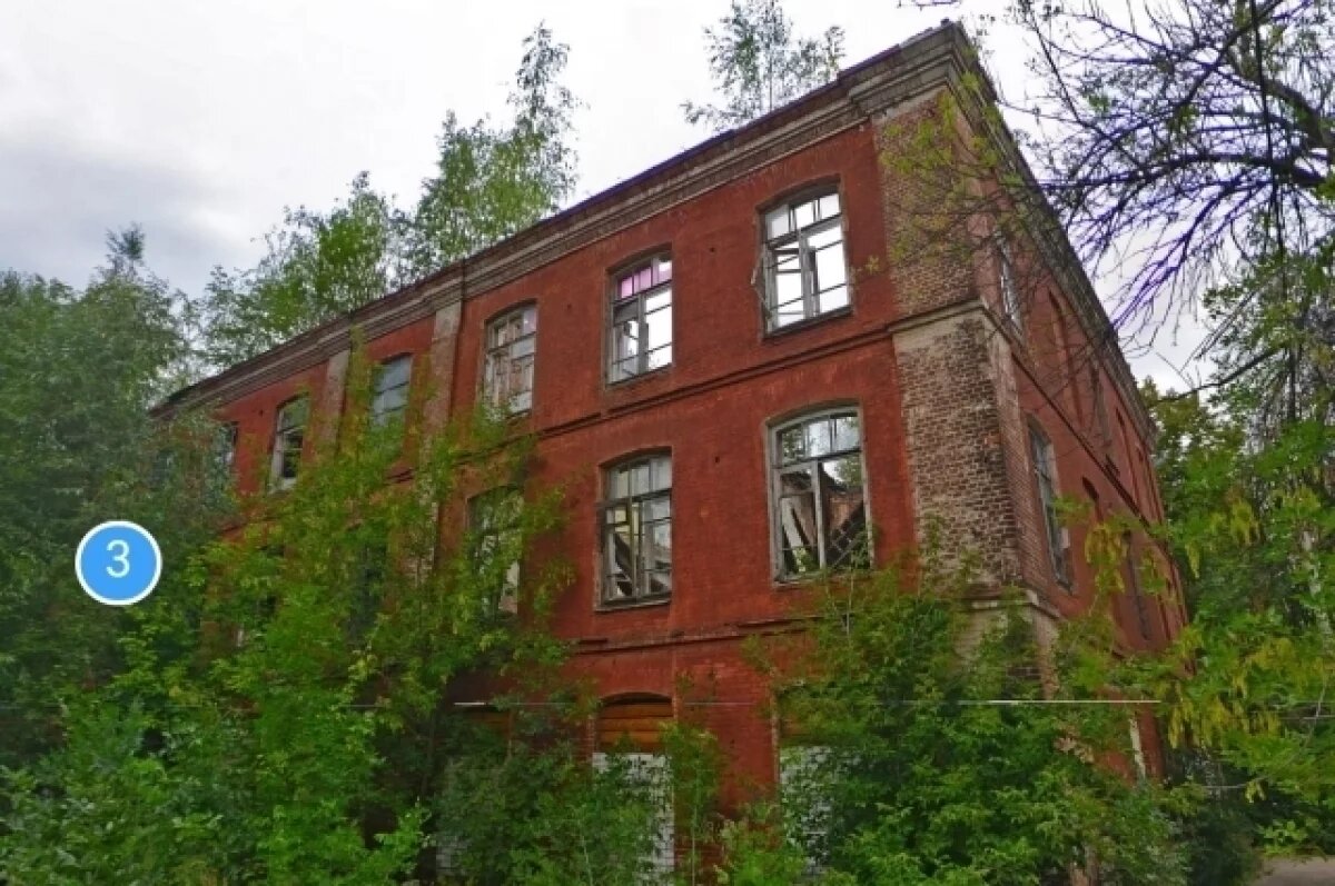    В Ярославле продадут за 1 рубль здание казарм большой мануфактуры