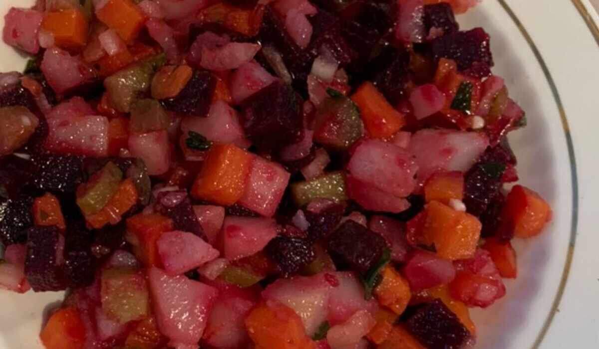    Тайна винегрета почему овощи резали кубиками