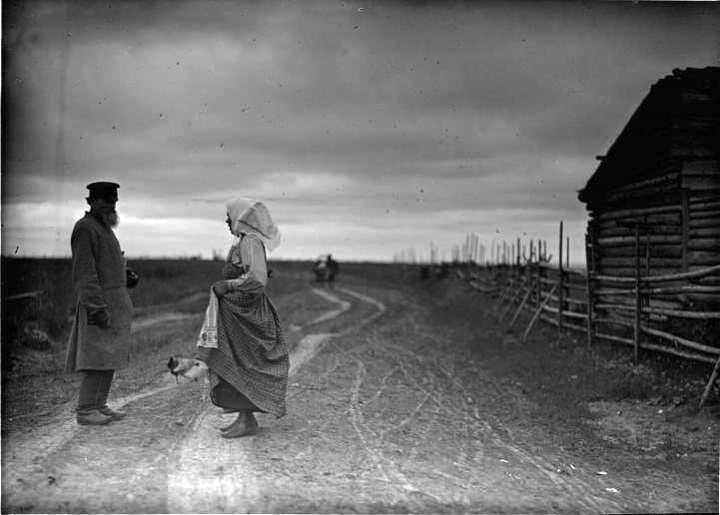 Илл. С. Лобовиков. За околицей. 1909-1910