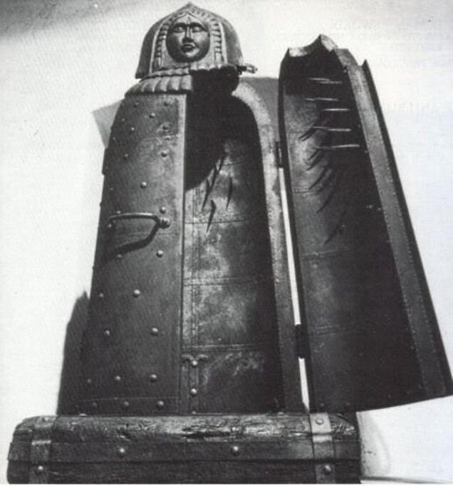 Железная Дева.