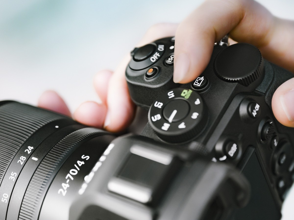    Nikon выпустила «любительскую» полнокадровую камеру Z5 II