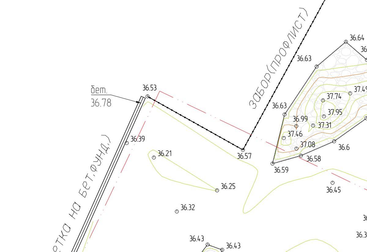 Ситуация, когда забор установлен не в соответствии с кадастром встречается часто и чтобы исправить несоответствия требуется обращаться в кадастровую компанию и общаться с соседями. Источник: кадастровая компания ВИТА-ХАУЗ.